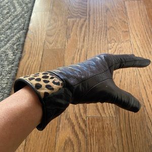 Authentic Real Brown Leather Gloves with real Leopard Fur at edge- size 7.5